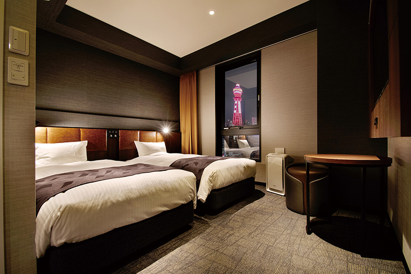 通天閣周辺を散策する大阪新春旅